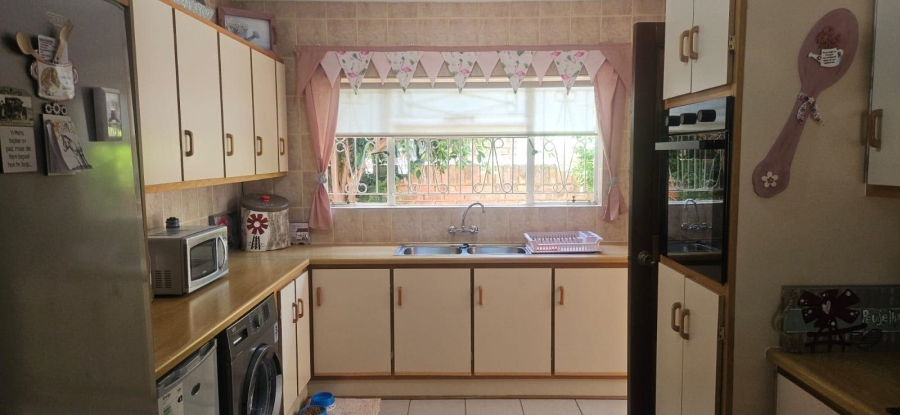 3 Bedroom Property for Sale in Camelot Northern Cape